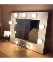 Гримерное настольное зеркало с подсветкой лампочками в дереве 45х55 см